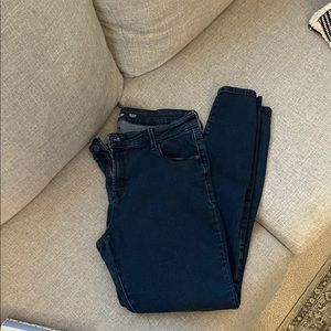 VGUC Old Navy Rockstar Super Skinny Jeans 12 Long